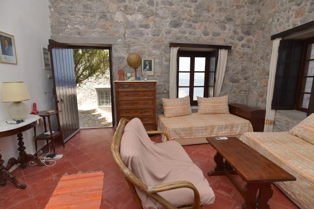 Villa Castello Hydra  Room photo