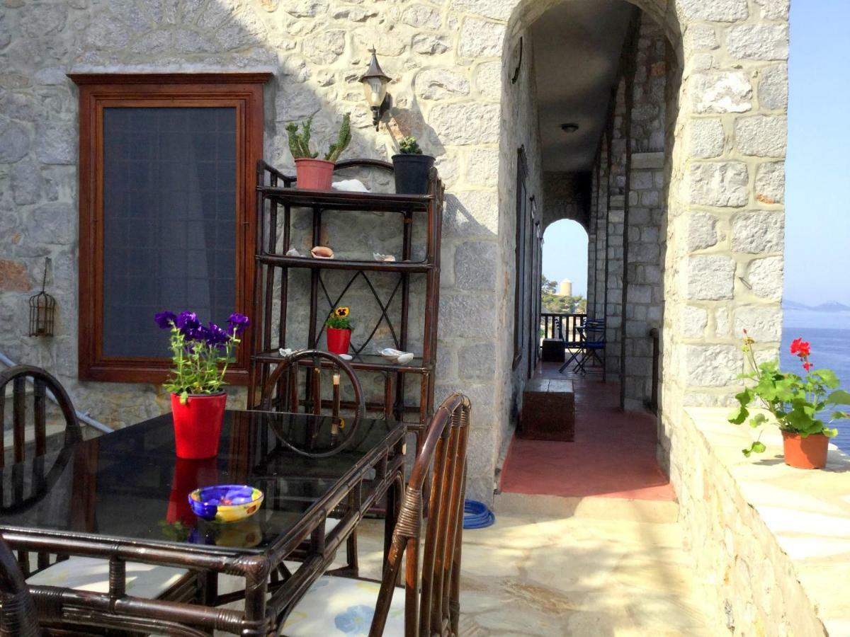 Villa Castello Hydra  Exterior photo